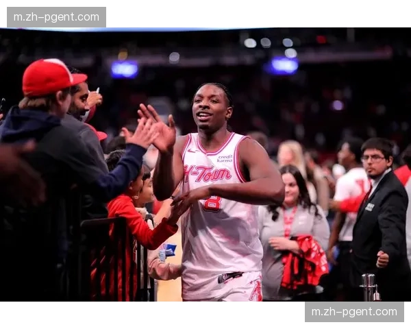 奥维耶多进攻推进效率 中场缺乏持球点导致向前传球困难 奥维耶多进攻推进效率 中场缺乏持球点导致向前传球困难